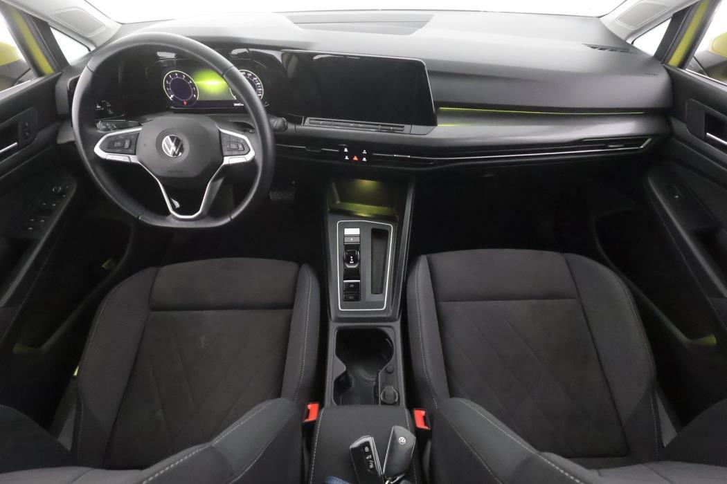 VOLKSWAGEN Golf 2021