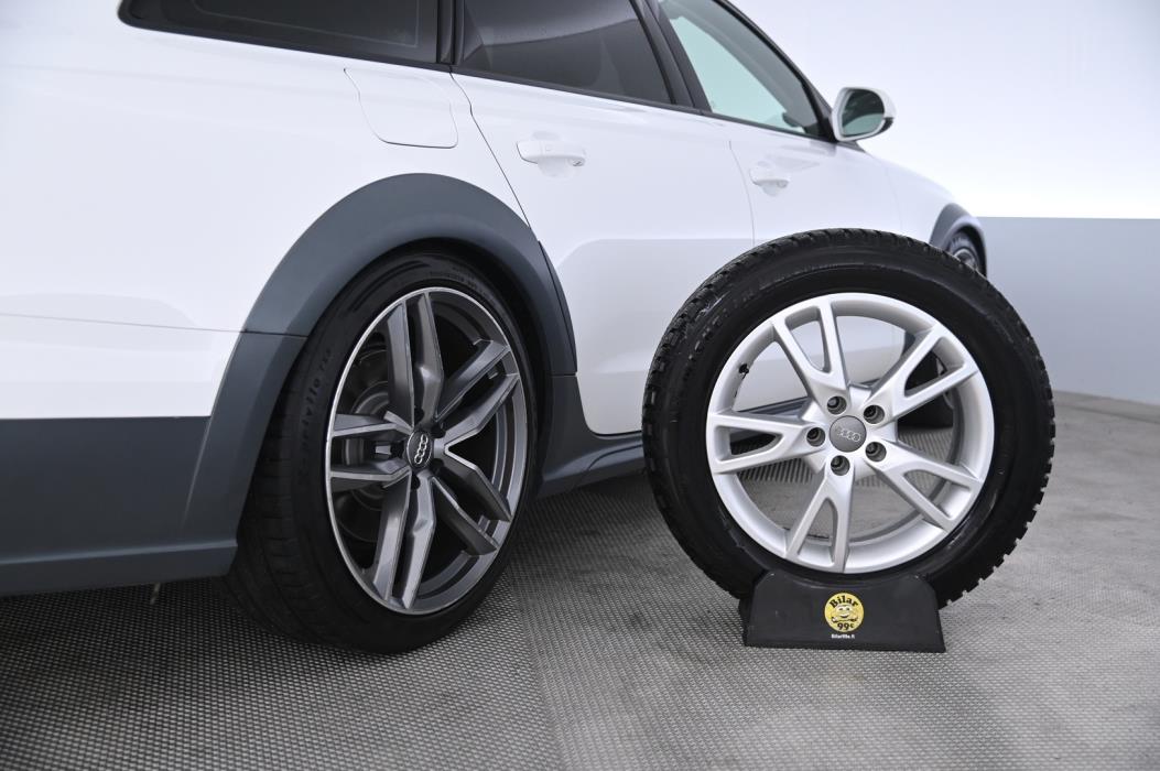 AUDI A6 allroad quattro 2015