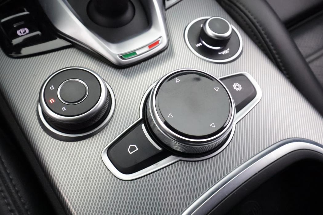 ALFA ROMEO Stelvio 2021