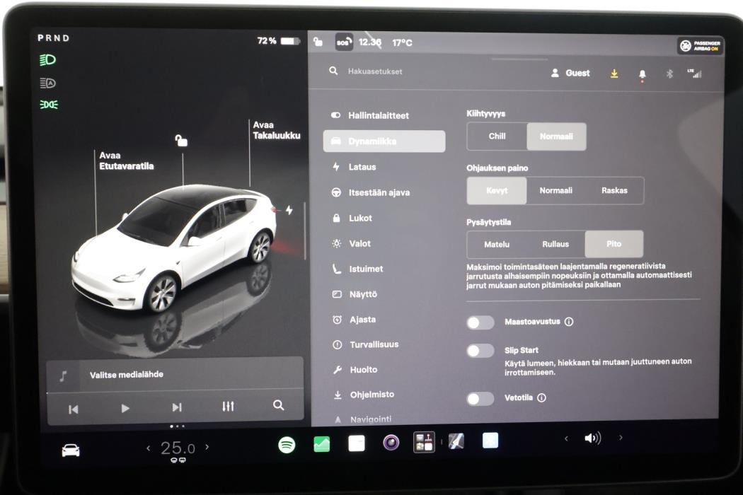 TESLA Model Y 2023
