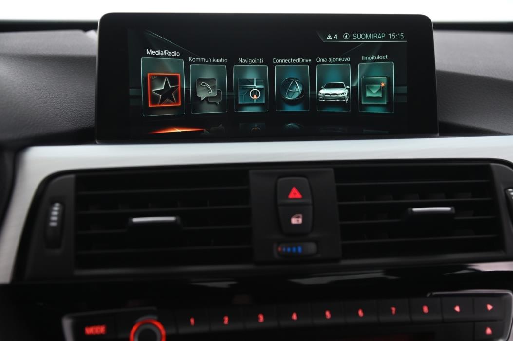 BMW 330 2017
