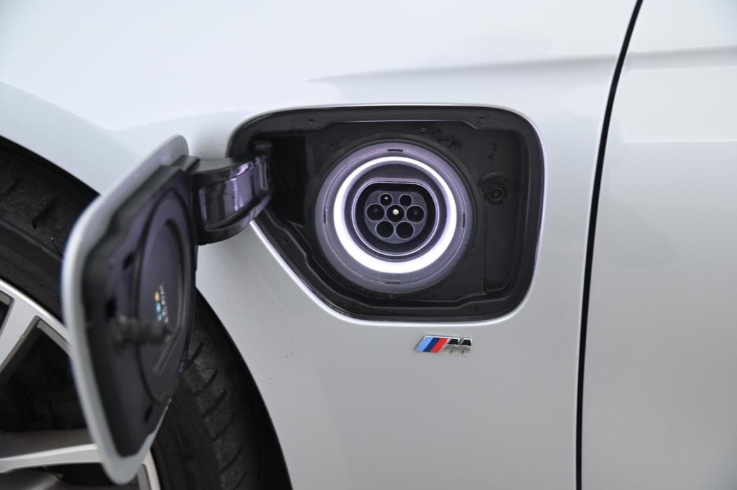 BMW 330 2017