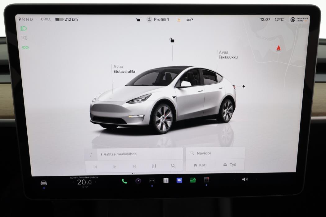 TESLA Model Y 2023