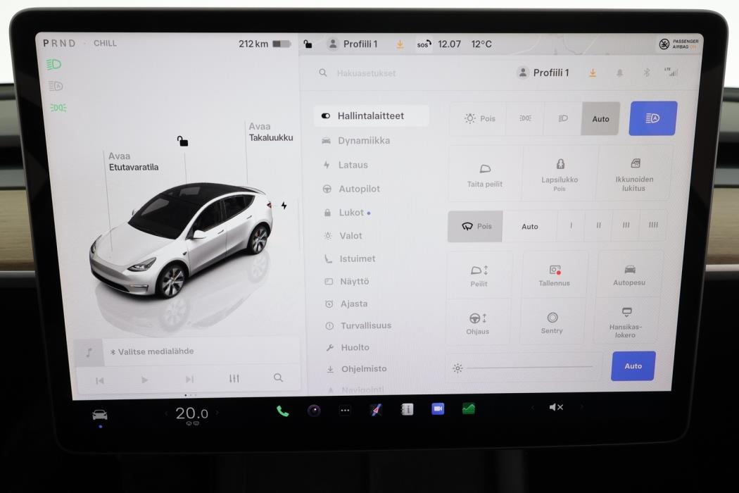 TESLA Model Y 2023