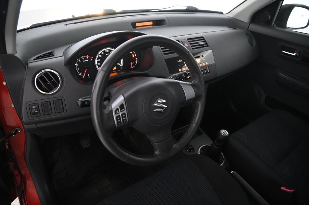 SUZUKI Swift 2007