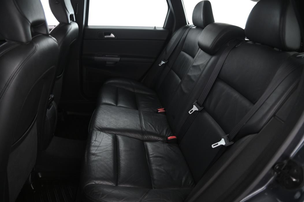 VOLVO V50 2011