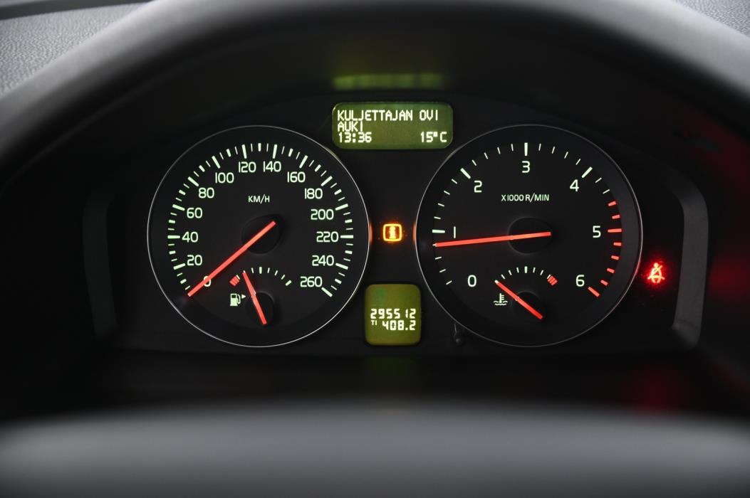 VOLVO V50 2011