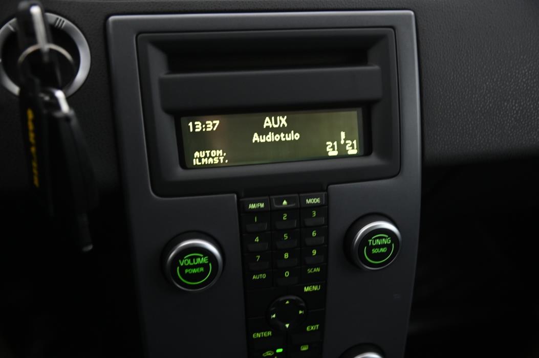 VOLVO V50 2011
