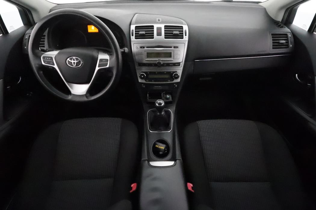 TOYOTA Avensis 2014