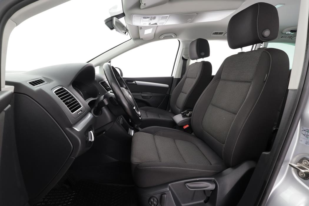 VOLKSWAGEN Sharan 2016