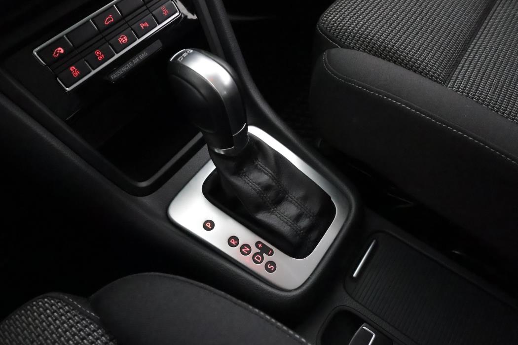 VOLKSWAGEN Sharan 2016