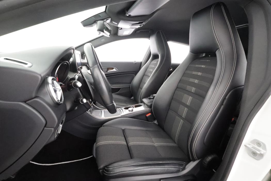 MERCEDES-BENZ CLA 2017