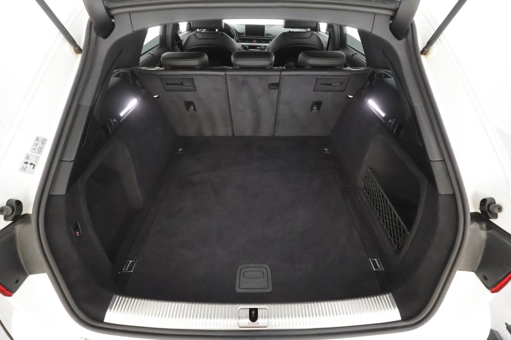 AUDI A4 2017