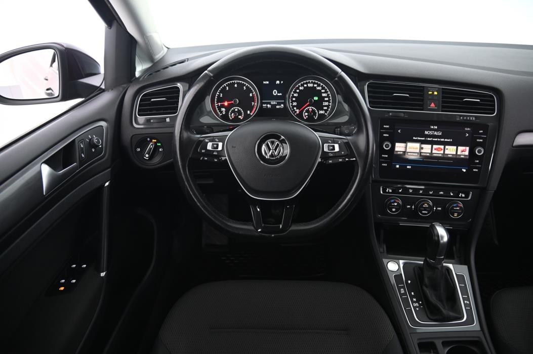 VOLKSWAGEN Golf 2017