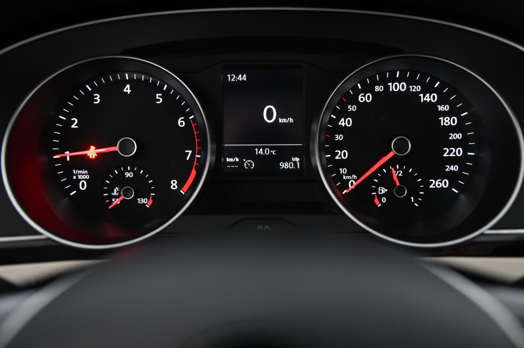 VOLKSWAGEN Passat 2017