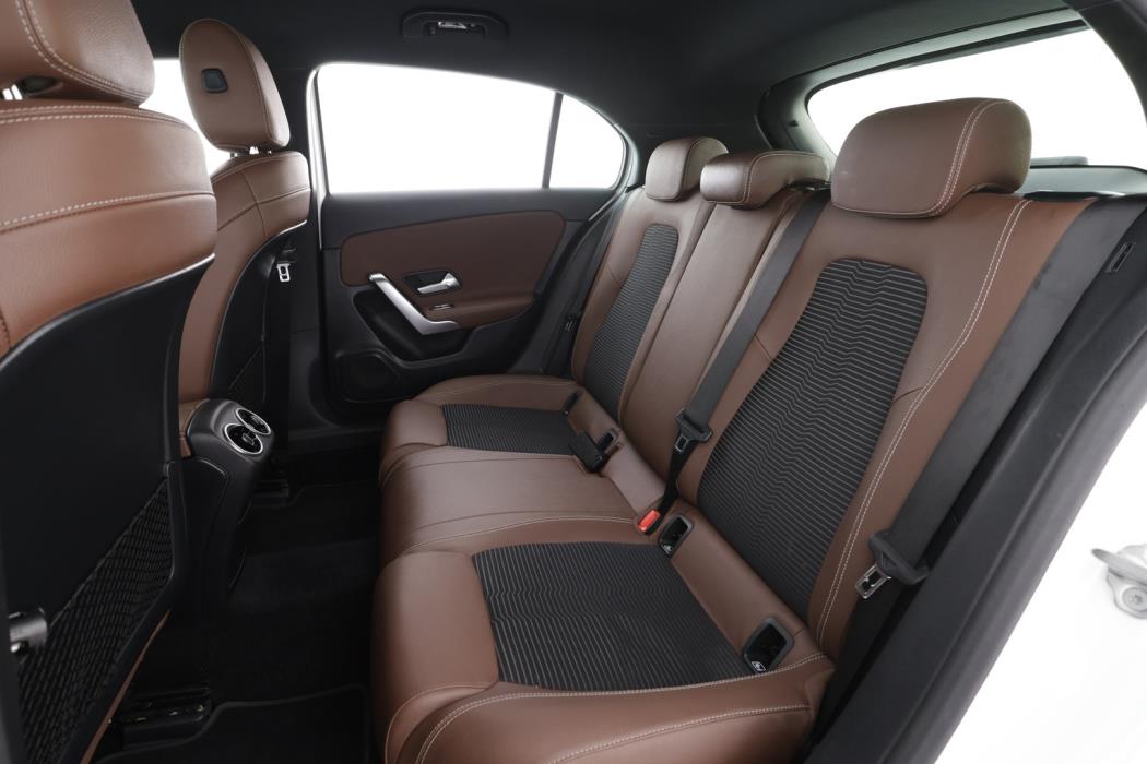 MERCEDES-BENZ A 2020