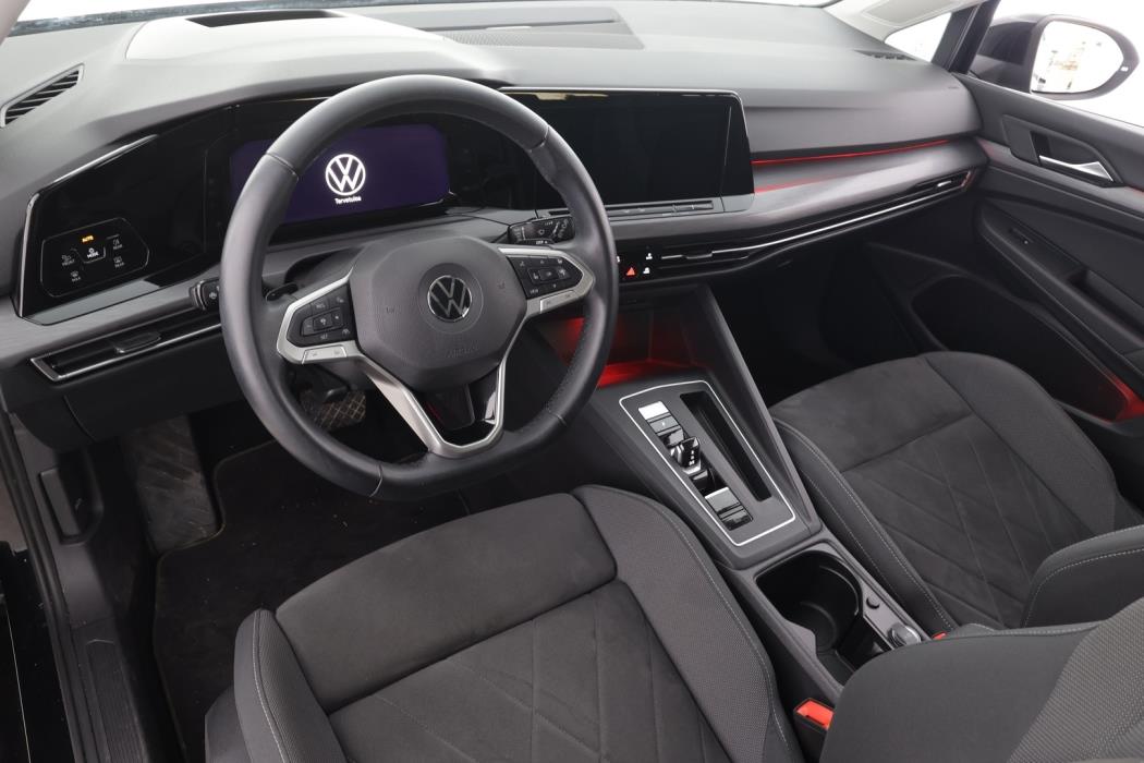 VOLKSWAGEN Golf 2021