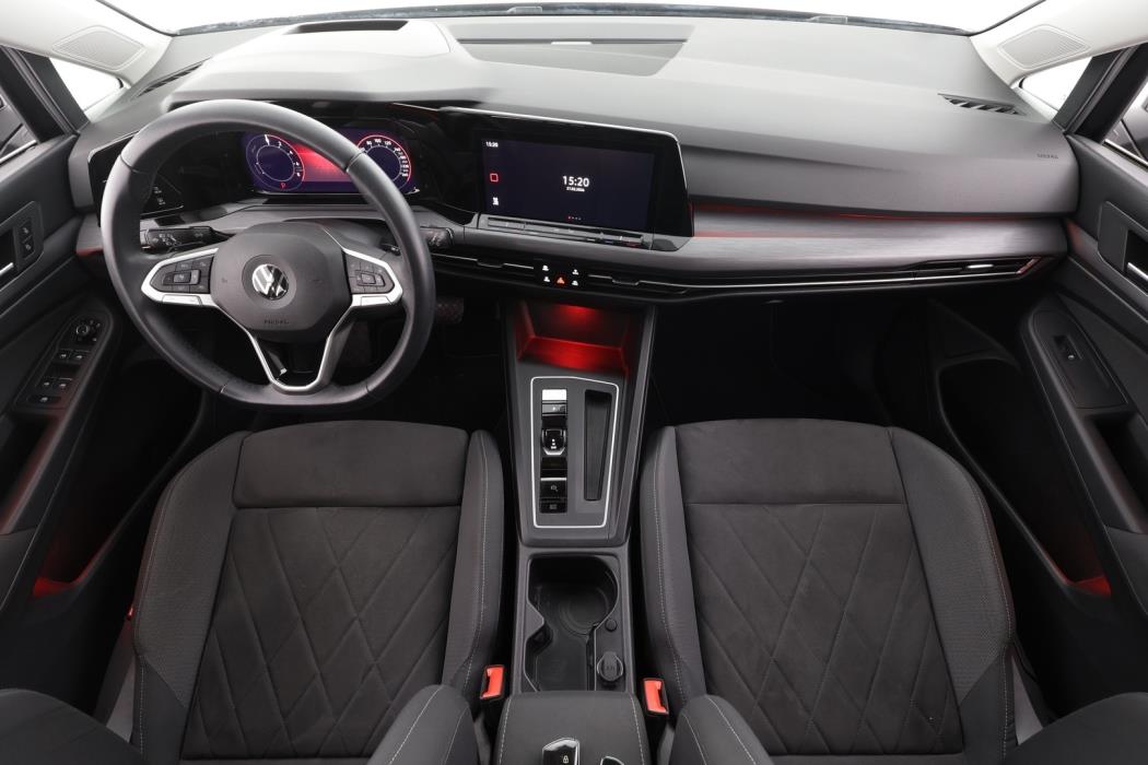 VOLKSWAGEN Golf 2021