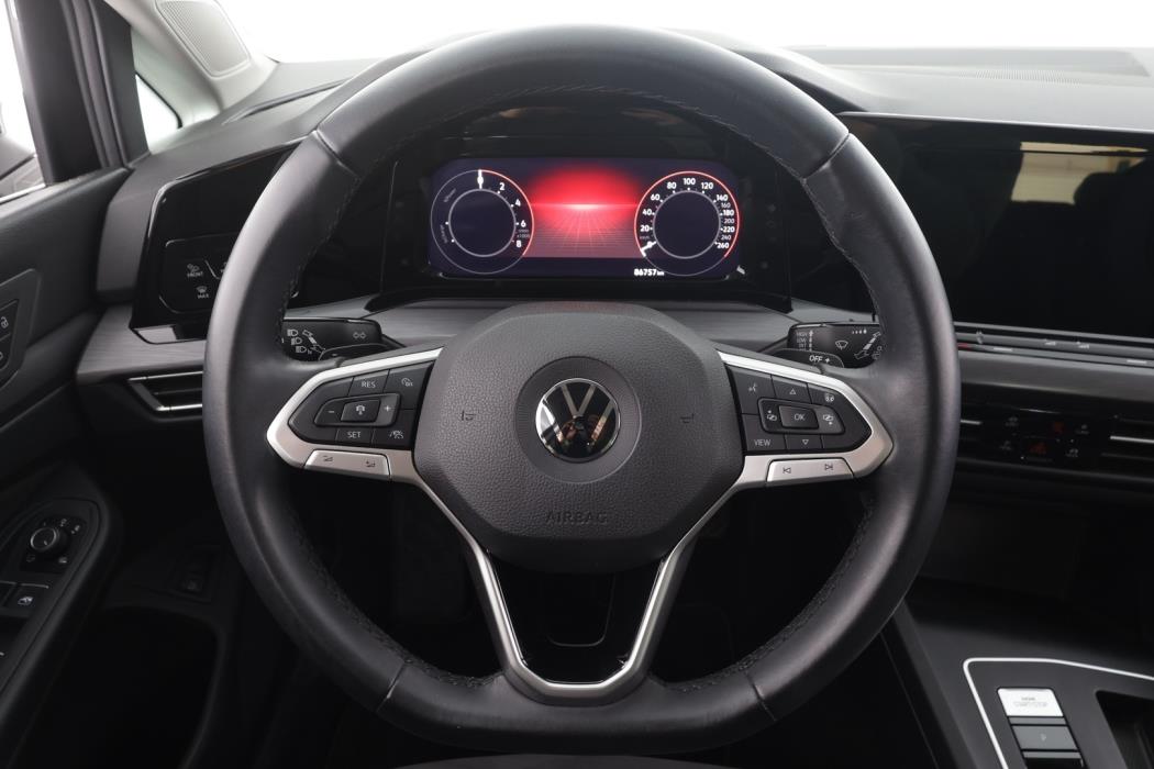 VOLKSWAGEN Golf 2021