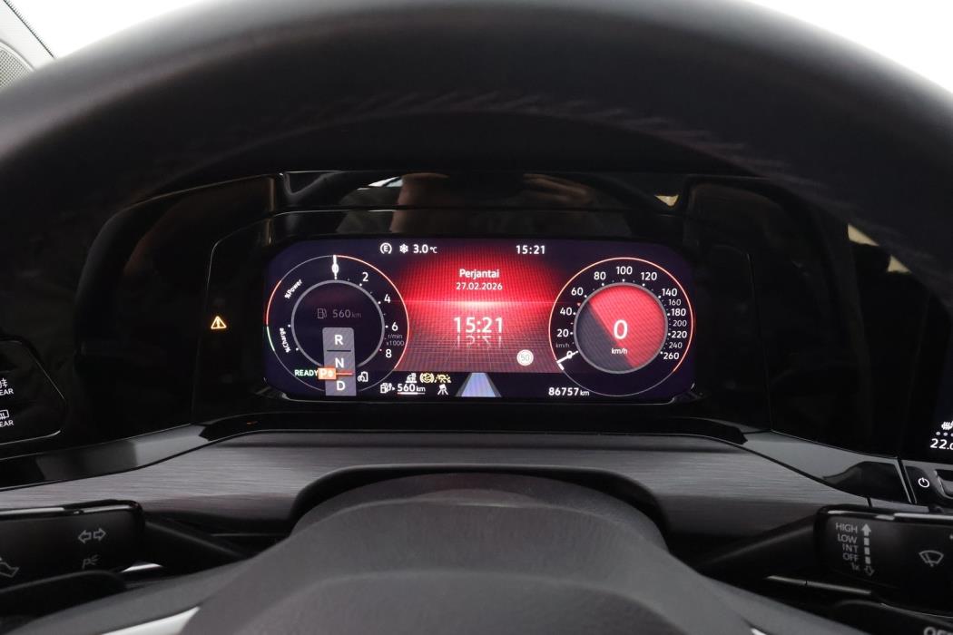 VOLKSWAGEN Golf 2021