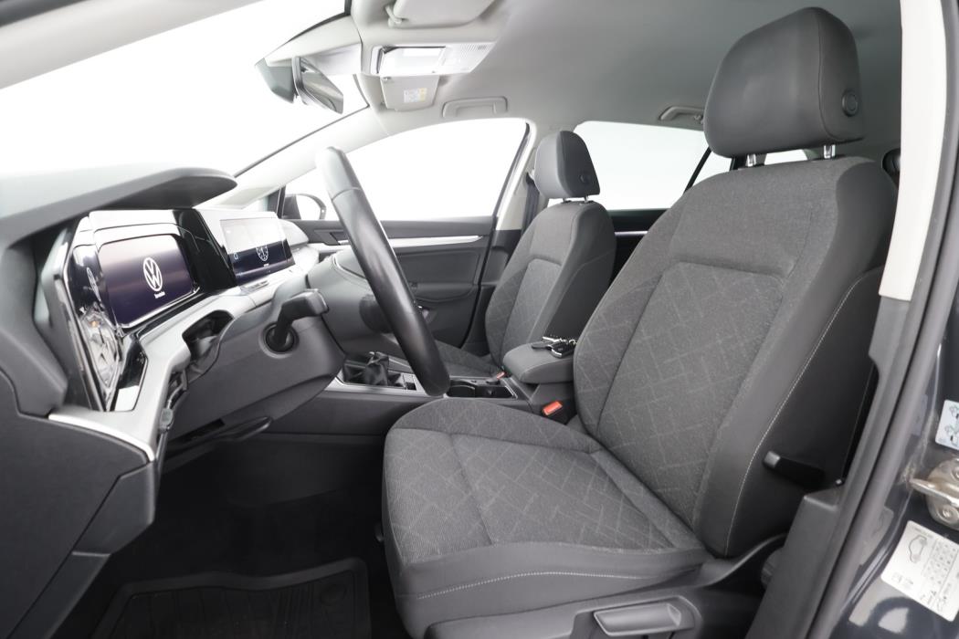 VOLKSWAGEN Golf 2021