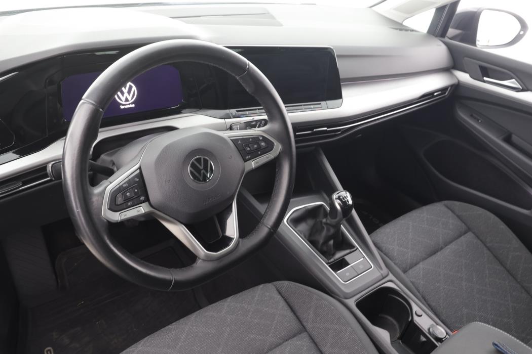 VOLKSWAGEN Golf 2021