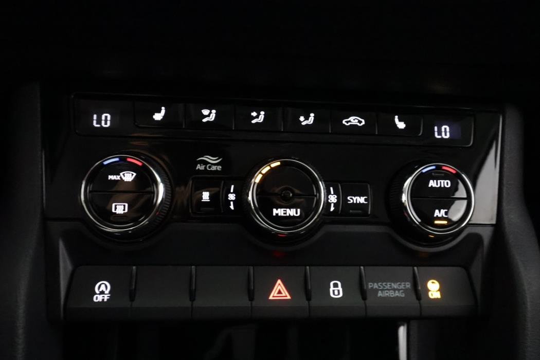 SKODA Karoq 2023