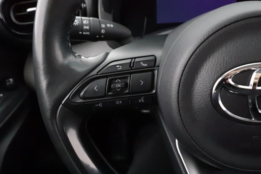 TOYOTA Yaris Cross 2022