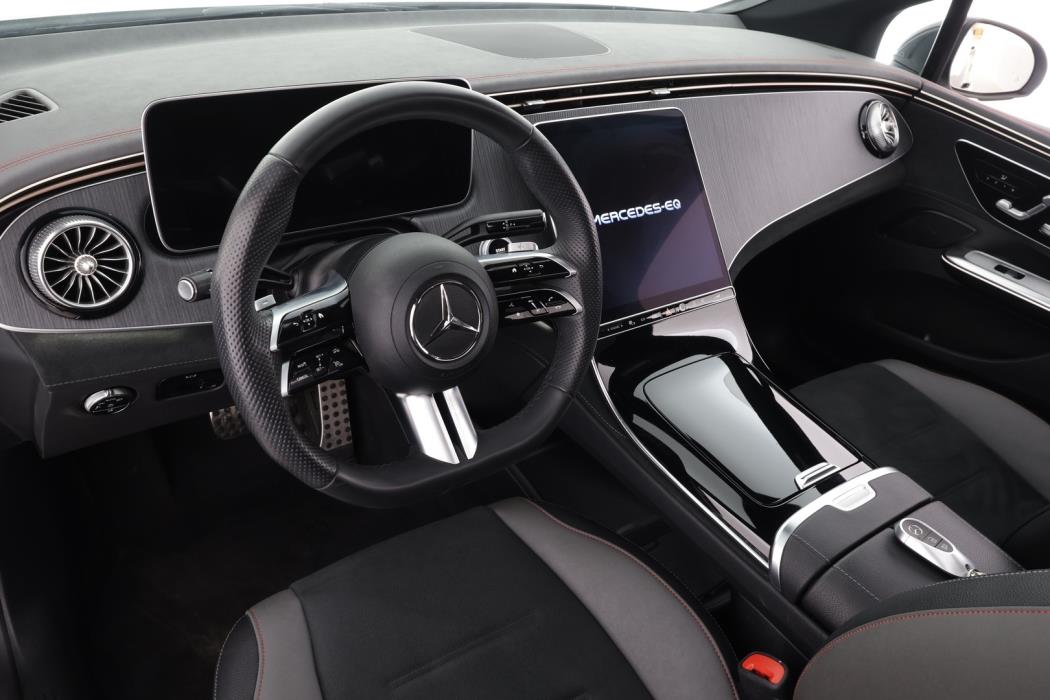 MERCEDES-BENZ EQE 2023