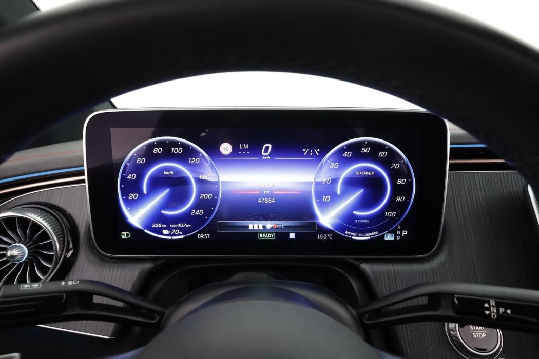 MERCEDES-BENZ EQE 2023