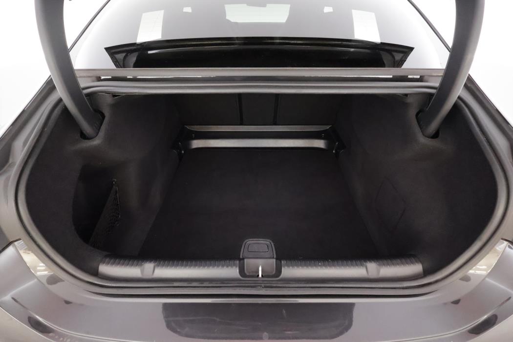 MERCEDES-BENZ EQE 2023