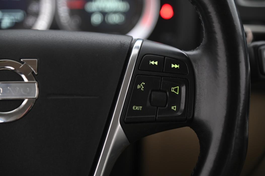VOLVO V60 2013