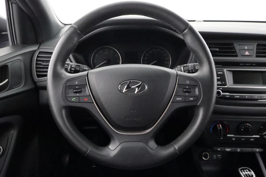 HYUNDAI i20 5d 2018
