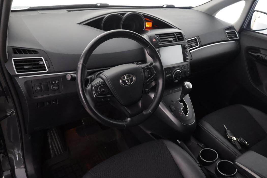 TOYOTA Verso 2017