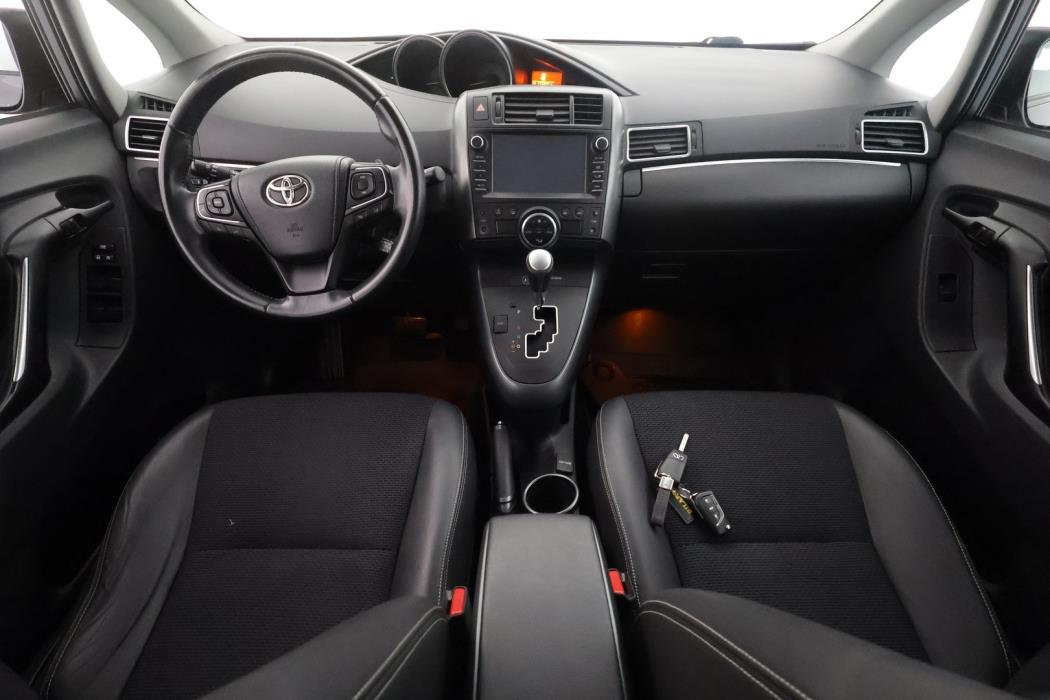 TOYOTA Verso 2017