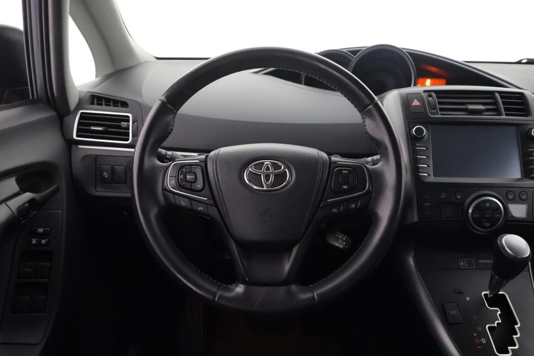 TOYOTA Verso 2017
