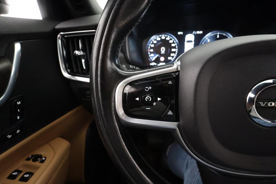 VOLVO V90 Cross Country 2018