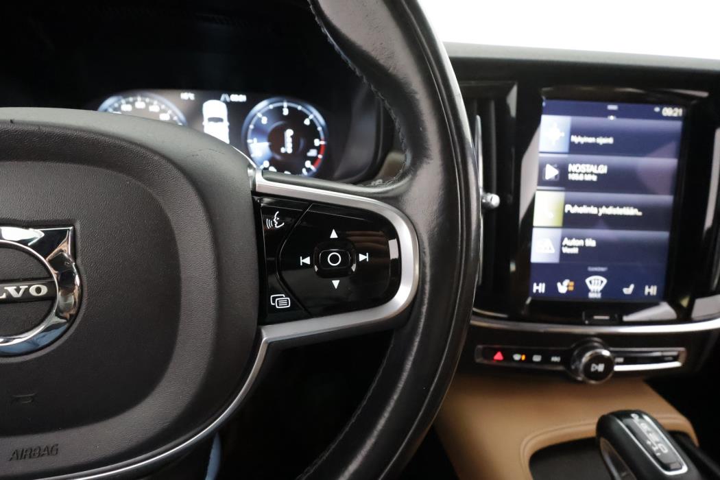 VOLVO V90 Cross Country 2018