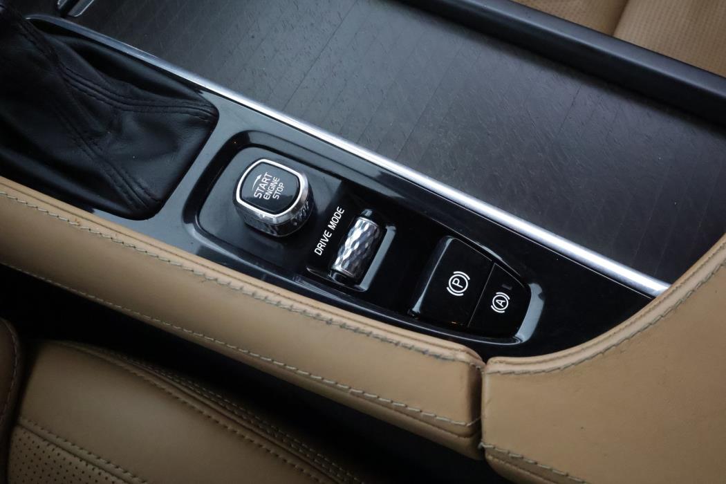 VOLVO V90 Cross Country 2018