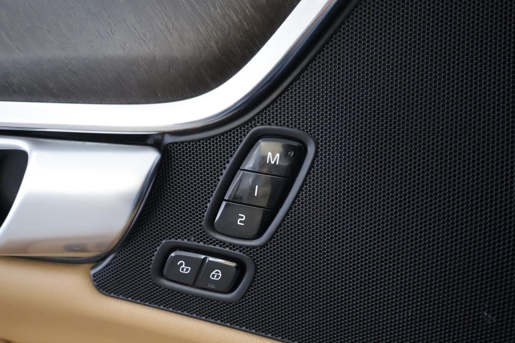 VOLVO V90 Cross Country 2018