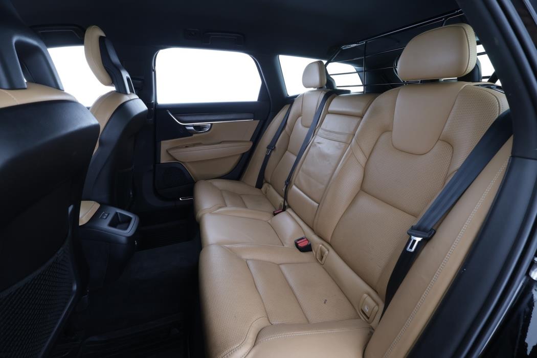 VOLVO V90 Cross Country 2018