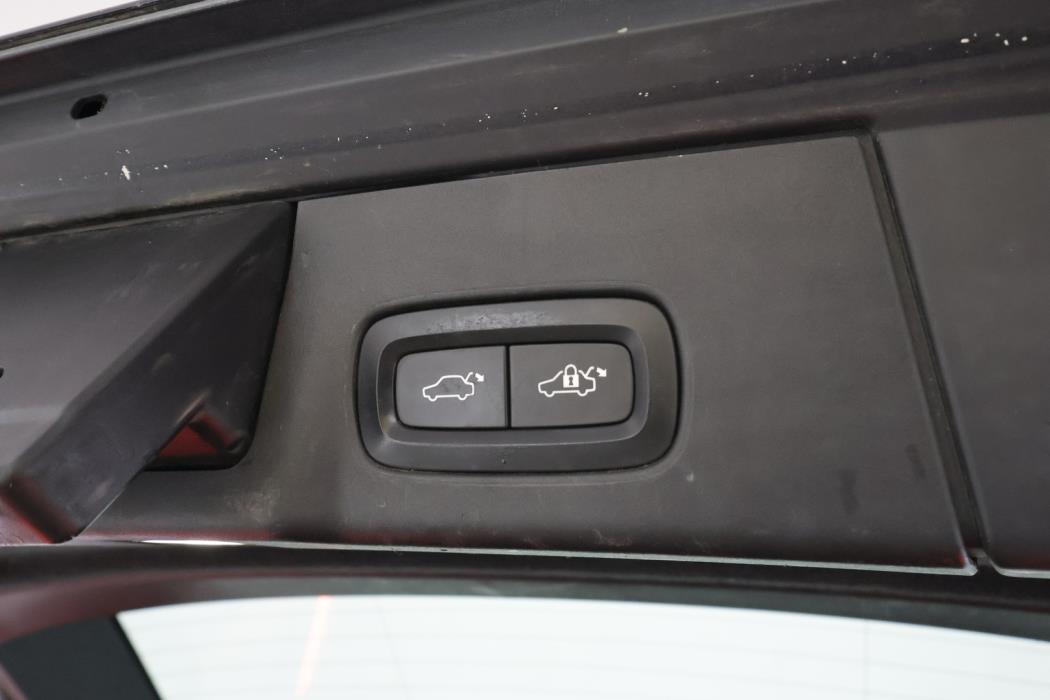 VOLVO V90 Cross Country 2018