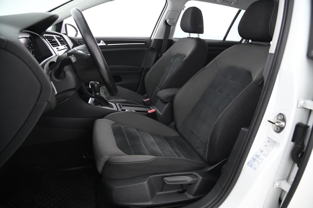 VOLKSWAGEN Golf 2018