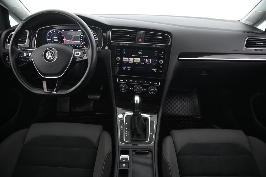 VOLKSWAGEN Golf 2018