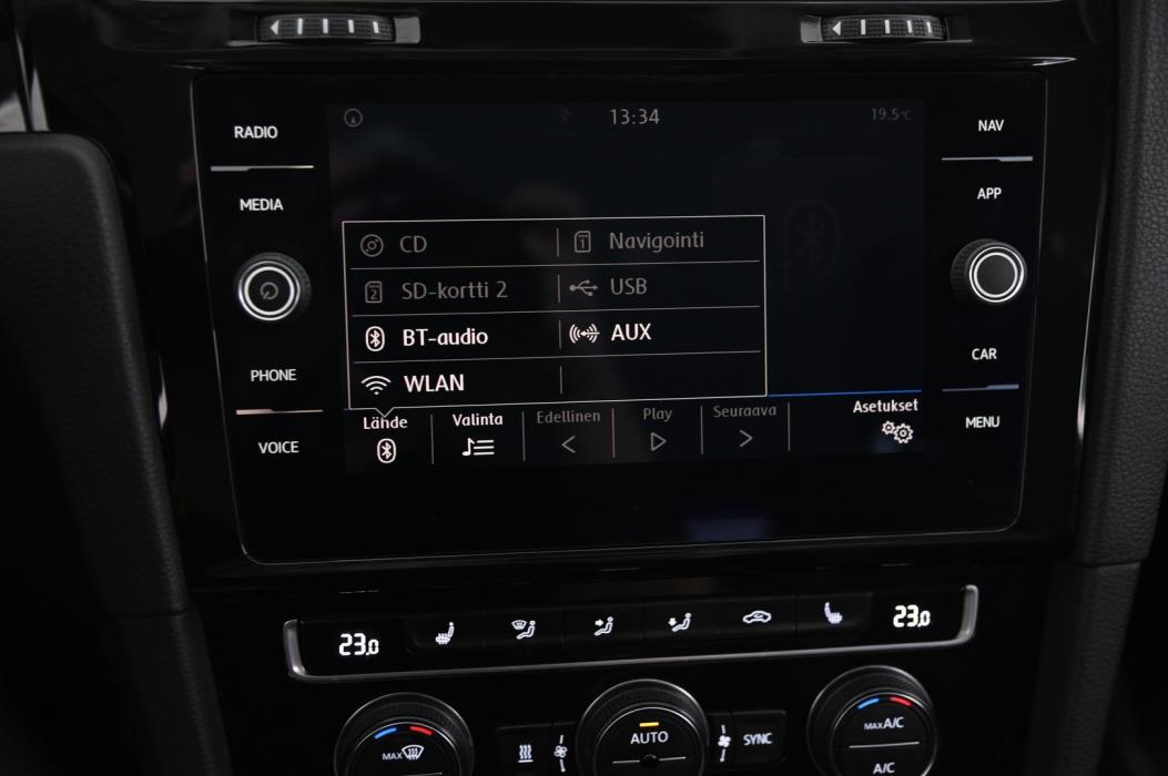 VOLKSWAGEN Golf 2018