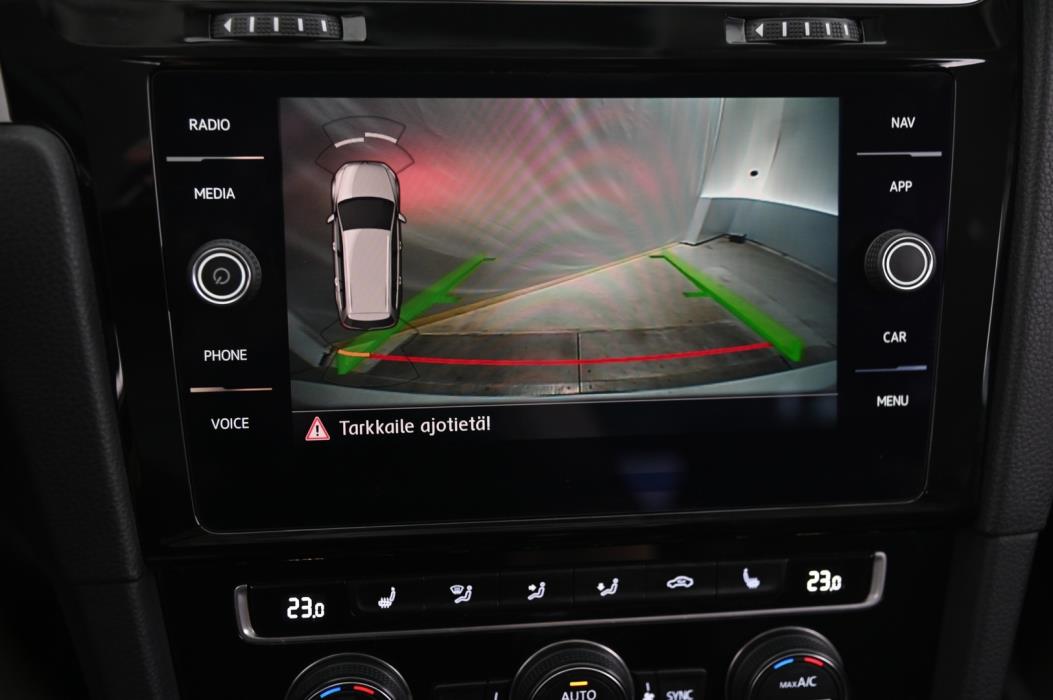 VOLKSWAGEN Golf 2018