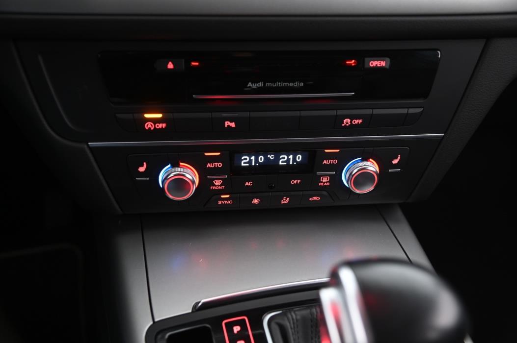 AUDI A6 2012