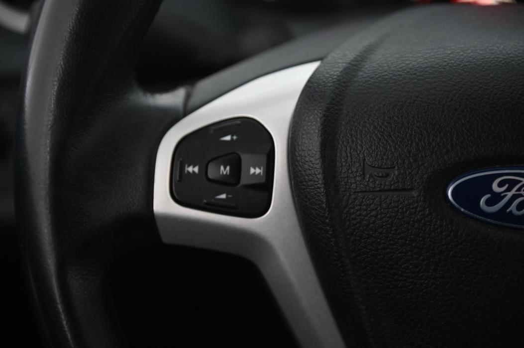 FORD Fiesta 2011