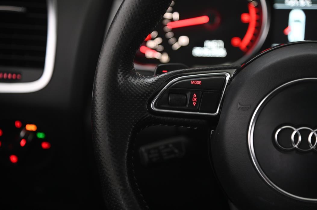 AUDI Q7 2012