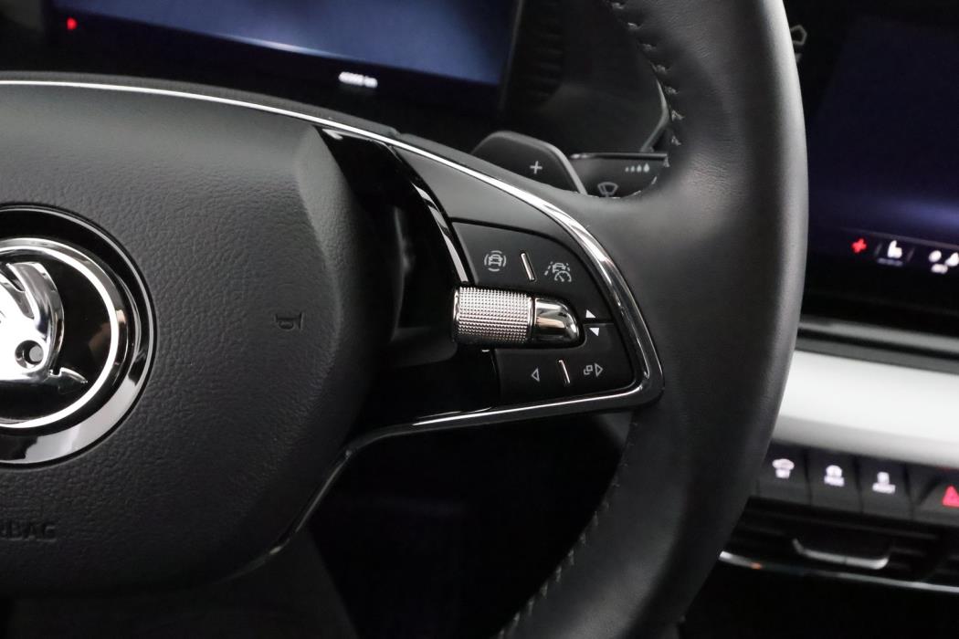 SKODA Octavia 2024